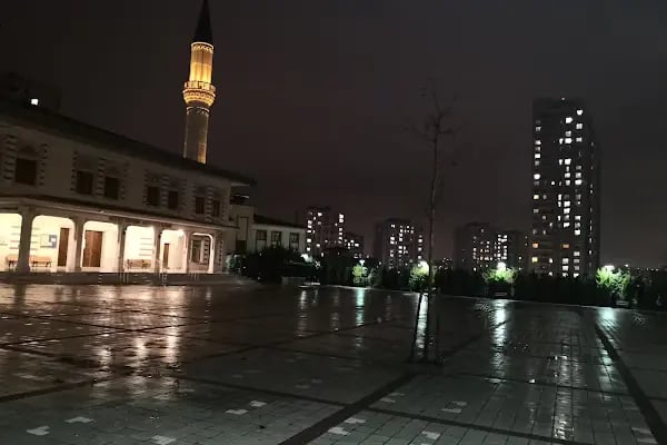 ŞEHİT TAHSİN GEREKLİ CAMİİ VE KURAN KURSU - Resim 19