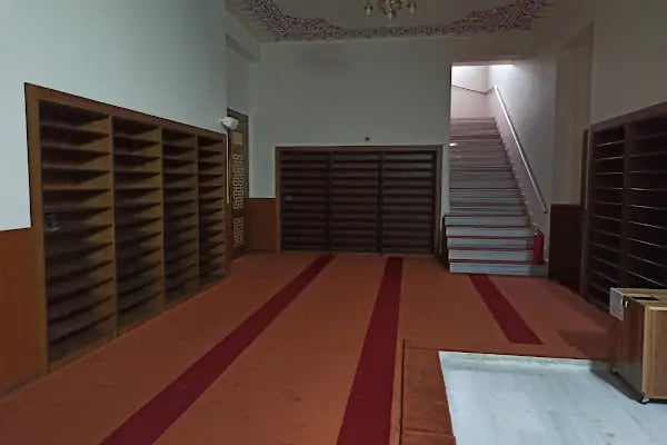 ŞEHİT TAHSİN GEREKLİ CAMİİ VE KURAN KURSU - Resim 9