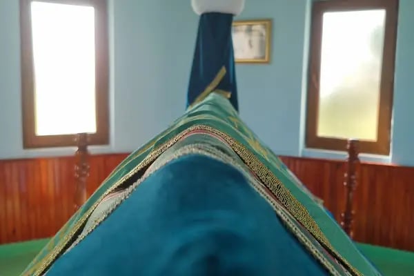 Şeyh beğ türbesi - Resim 3