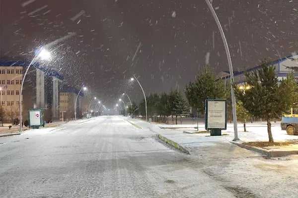 Kafkas Üniversitesi İlahiyat Fakültesi - Resim 4