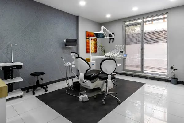 Dentalioğlu Ağız Ve Diş Sağlığı Polikliniği - Susurluk - Resim 19