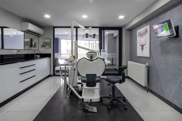 Dentalioğlu Ağız Ve Diş Sağlığı Polikliniği - Susurluk - Resim 16