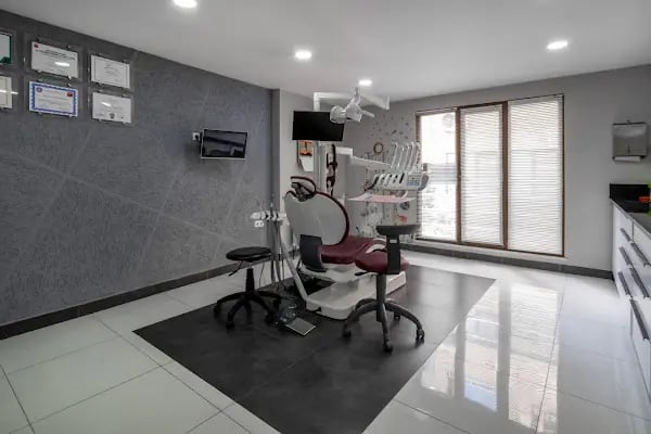 Dentalioğlu Ağız Ve Diş Sağlığı Polikliniği - Susurluk - Resim 18