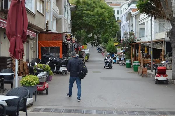 Koala Pub, Kınalıada - Resim 5