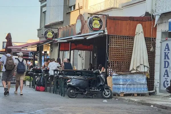 Koala Pub, Kınalıada - Resim 15