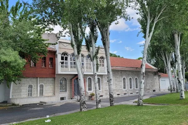 SURP HOVHANNES ERMENİ KİLİSESİ - Resim 2