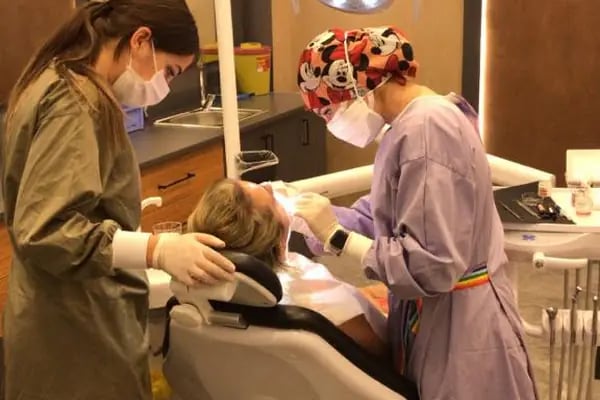 BatıKlinik Ağız ve Diş Sağlığı Polikliniği - Protez Uzmanı, Batıkent İmplant Tedavisi, Batıkent Diş Hekimi - Resim 19