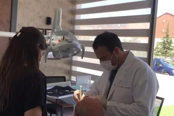 BatıKlinik Ağız ve Diş Sağlığı Polikliniği - Protez Uzmanı, Batıkent İmplant Tedavisi, Batıkent Diş Hekimi - Resim 12