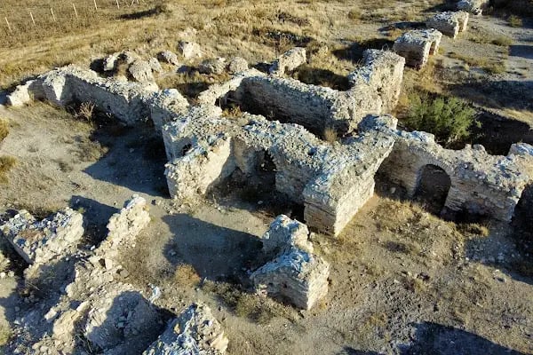 Mnizos Ancient City Ruins - Resim 5