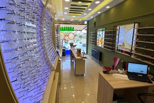 GÖZLÜKÇÜ ÇAMLI KONAK OPTİK - Resim 1