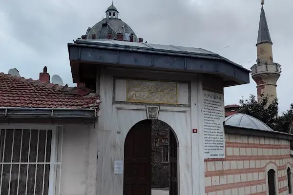 Kirmizi Kilise - Resim 1