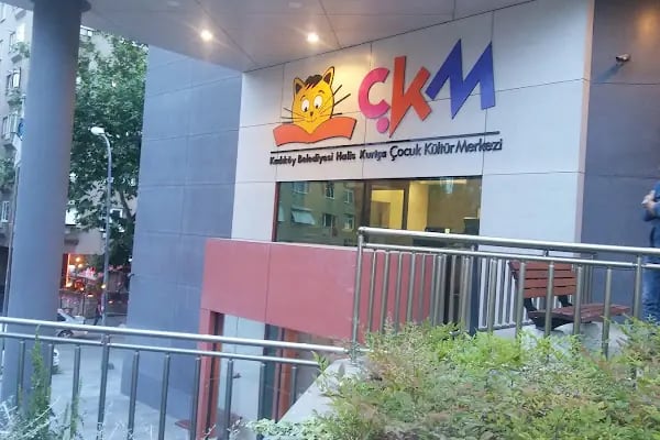 Halis Kurtça Kültür Çocuk Merkezi - Resim 7