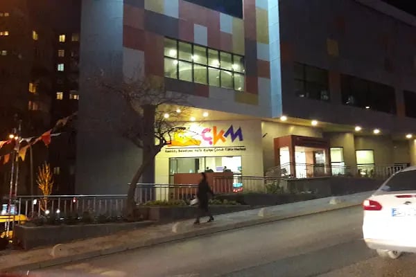 Halis Kurtça Kültür Çocuk Merkezi - Resim 5