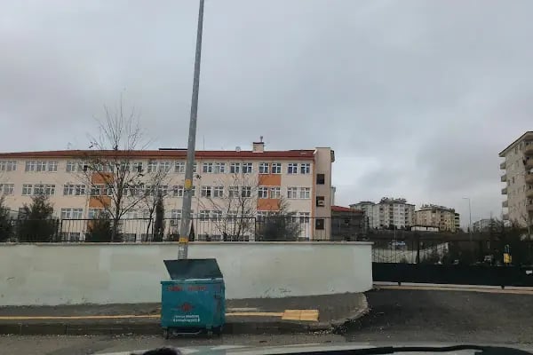 Abdülhamit Han İlkokulu - Resim 3