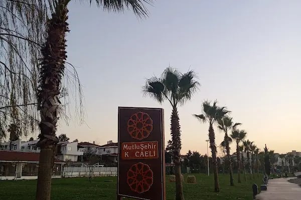 Bayramoğlu sahil park - Resim 7