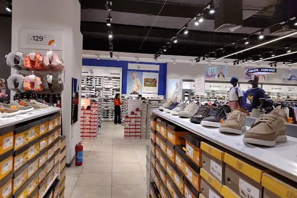 FLO İstanbul Optimum AVM Mağazası - Resim 10