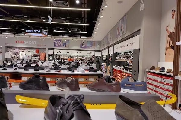 FLO İstanbul Optimum AVM Mağazası - Resim 12