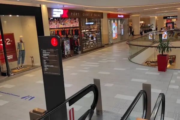 FLO İstanbul Optimum AVM Mağazası - Resim 2