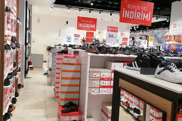 FLO İstanbul Optimum AVM Mağazası - Resim 14