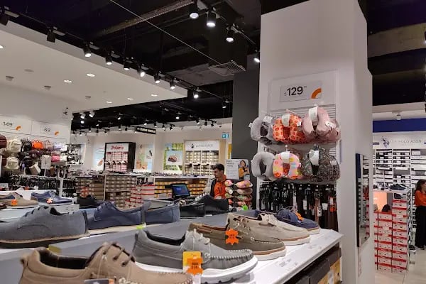 FLO İstanbul Optimum AVM Mağazası - Resim 17