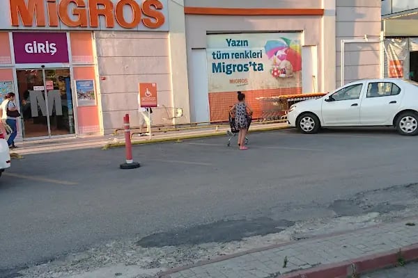 ÖZÇAMOLUK ATAŞEHİR TEKEL &amp; ŞARKÜTERİ 7/24 PAKET SERVİSİ - Resim 2