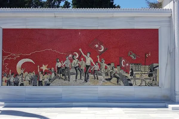 15 Temmuz Şehitler Mezarlığı - Resim 4