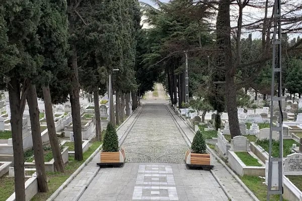 15 Temmuz Şehitler Mezarlığı - Resim 1