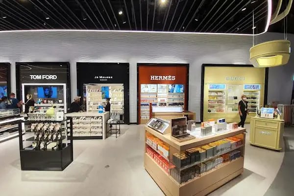 Unifree Duty Free İşletmeciliği A.Ş. - Resim 15