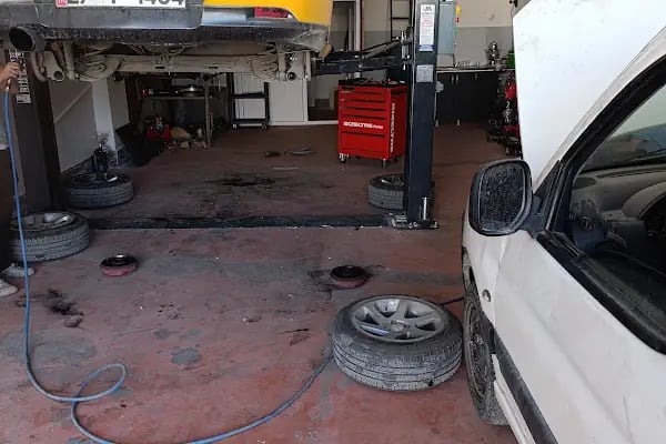 GAZİANTEP STERK OTO TAMİR &amp; BAKIM SERVİSİ - Resim 2