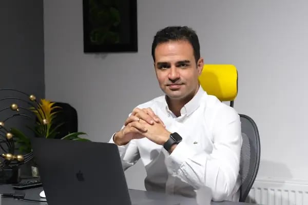 Operatör Dr Poyraz Şahin - Resim 2