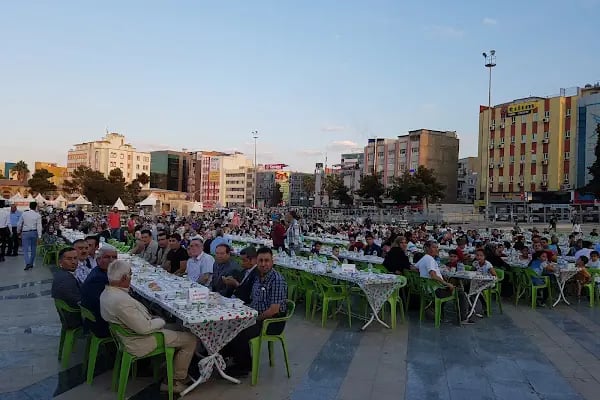 Topçu Meydanı - Resim 18