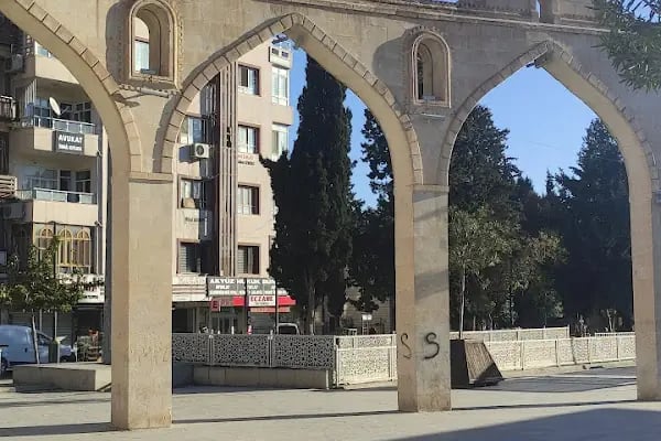 Topçu Meydanı - Resim 6