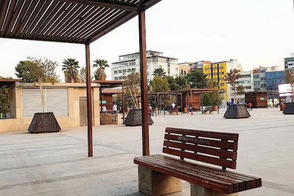 Topçu Meydanı - Resim 13