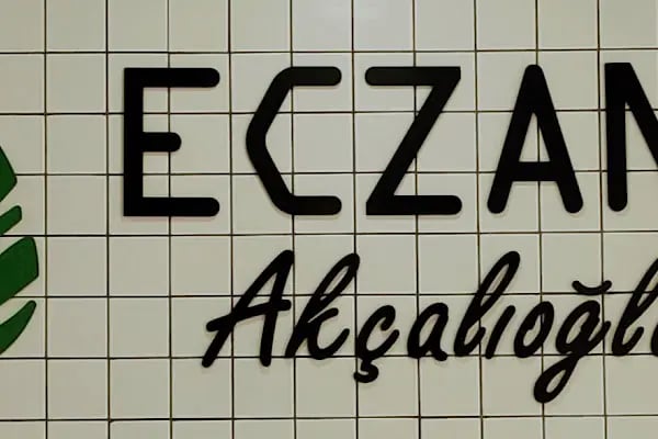 Akçalıoğlu Eczanesi (Apotheke-Pharmacy) - Resim 7