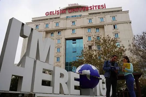 İSTANBUL GELİŞİM ÜNİVERSİTESİ - UYGULAMALI BİLİMLER YÜKSEKOKULU - Resim 3