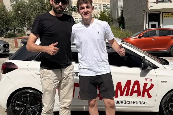 Özel Altıparmak Sürücü Kursu - Resim 16