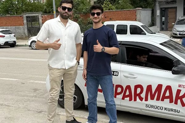 Özel Altıparmak Sürücü Kursu - Resim 18