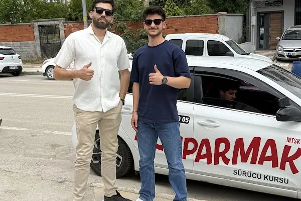 Özel Altıparmak Sürücü Kursu - Resim 19