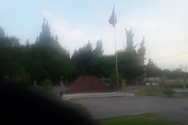 Gönen Şehir Mezarlığı - Resim 6