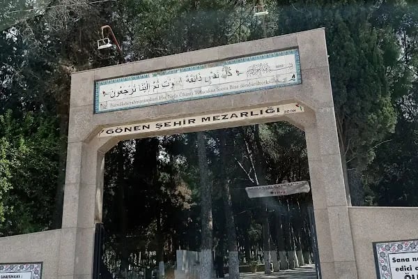 Gönen Şehir Mezarlığı - Resim 2