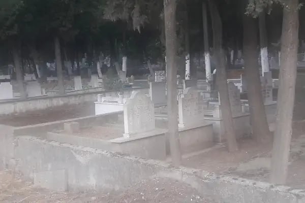 Gönen Şehir Mezarlığı - Resim 10