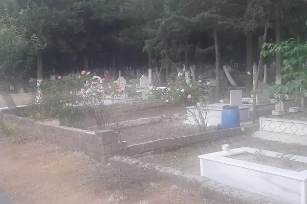 Gönen Şehir Mezarlığı - Resim 20