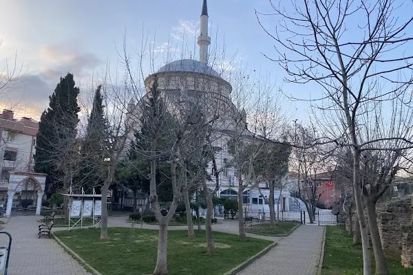 Küçükyalı Çınar Camii - Resim 7