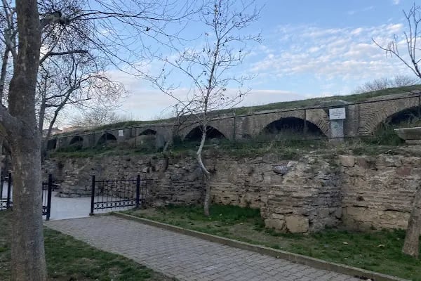 Küçükyalı Çınar Camii - Resim 4