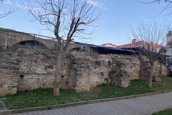 Küçükyalı Çınar Camii - Resim 14