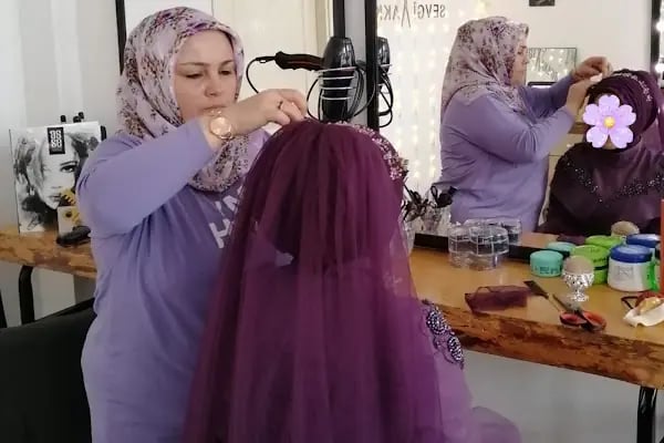 Sevgi Akkuş Saç ve Türban Tasarım - Resim 4