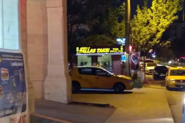 Kükürtlü Dallas Taksi - Resim 3