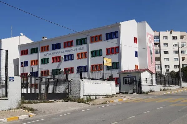Sultan Alparslan Anadolu Lisesi - Resim 8
