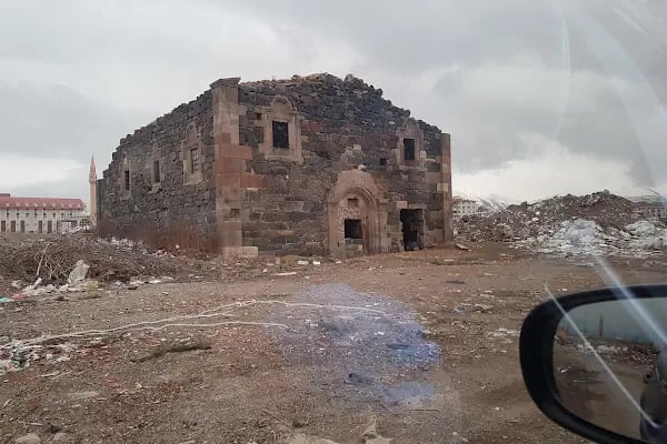 Surp Minas Kilisesi - Resim 4