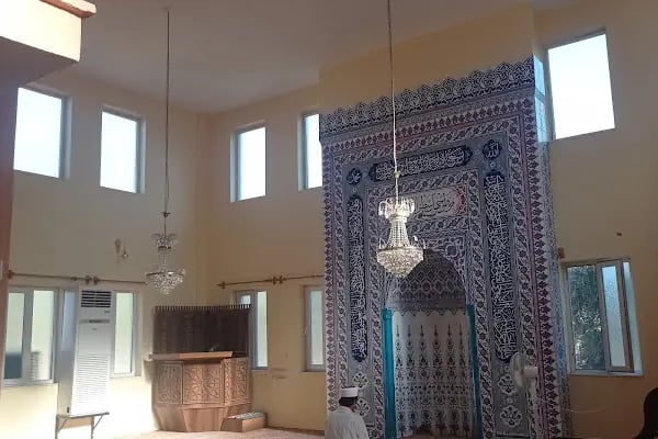 Hacı Kadir Türker Cami - Resim 3